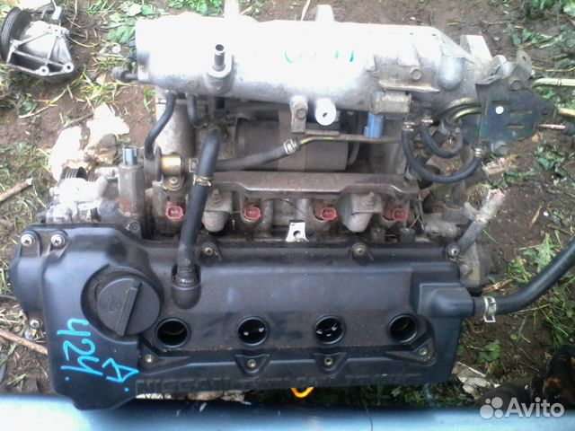 Двигатель Ниссан QG15 QG 18 пласт. крышка