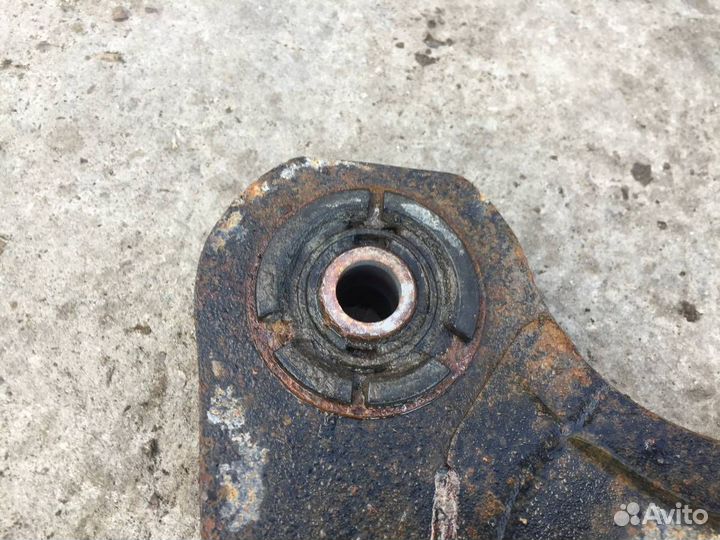 Балка задняя/подрамник Toyota Camry