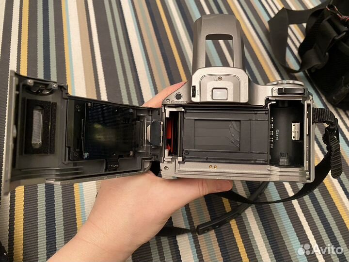 Пленочный фотоаппарат Olympus is-300