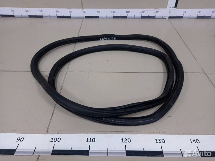 Уплотнитель проема двери передней левой Skoda Octa