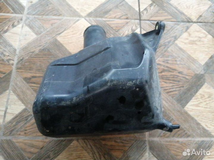 Абсорбер Nissan Serena C24