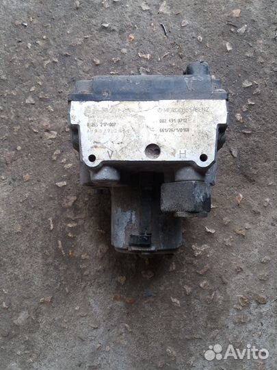 Блок абс Mercedes 002 431 9712