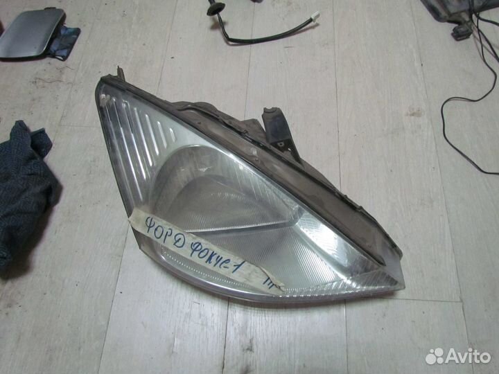 Фара правая форд фокус 1