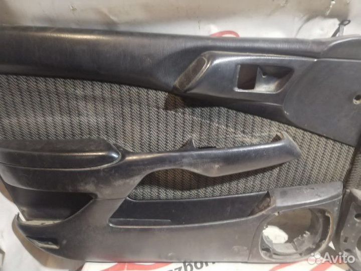 Обшивка боковой двери Toyota Carina E AT190L 4AFE