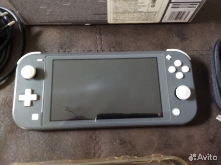 Nintendo switch lite с играми