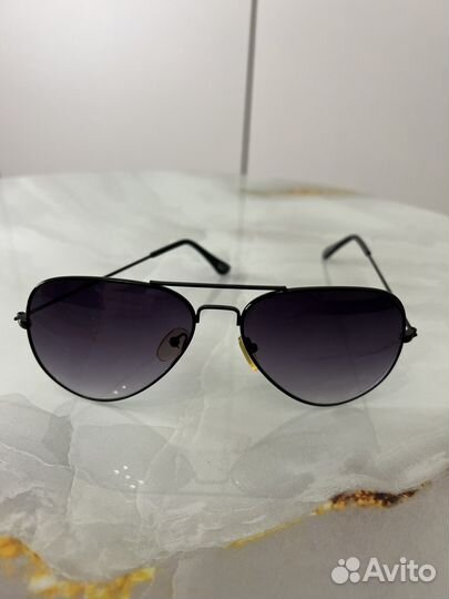 Солнцезащитные очки