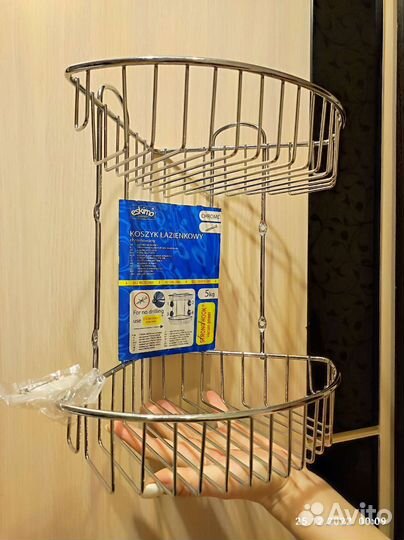 Полочка для ванной угловая