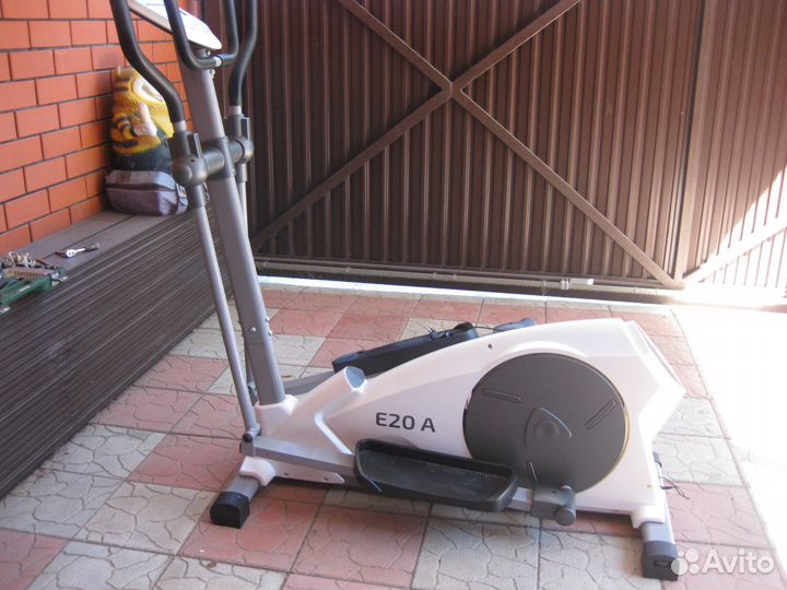 Эллиптический тренажер Applegate E 20A (Швеция)