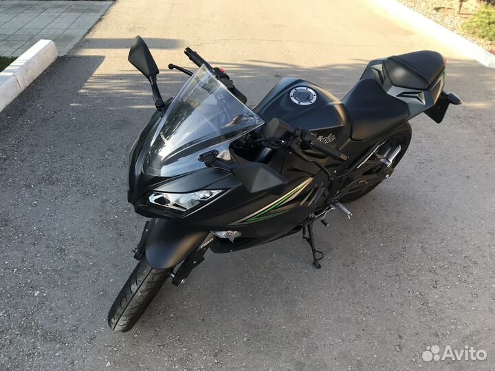 Kawasaki Ninja EX300B