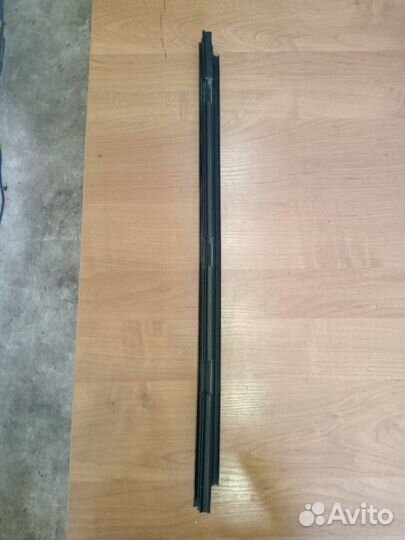 Уплотнитель стекла двери (бархотка внутренняя)