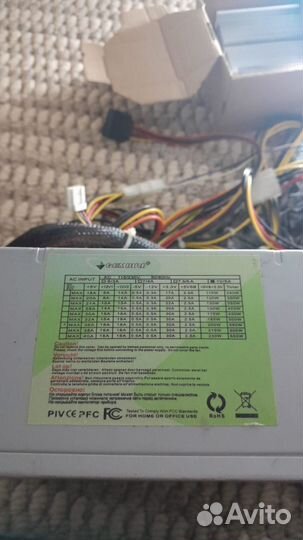 Материнская плата с процессором и памятью