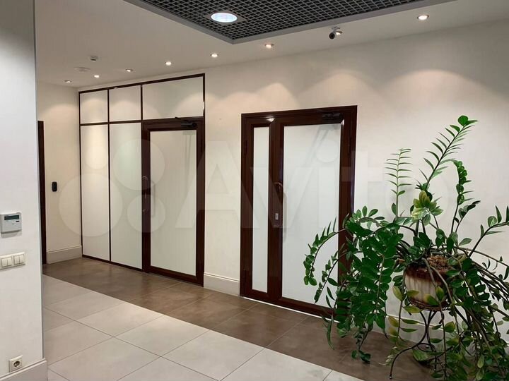 4-к. квартира, 136,3 м², 6/6 эт.