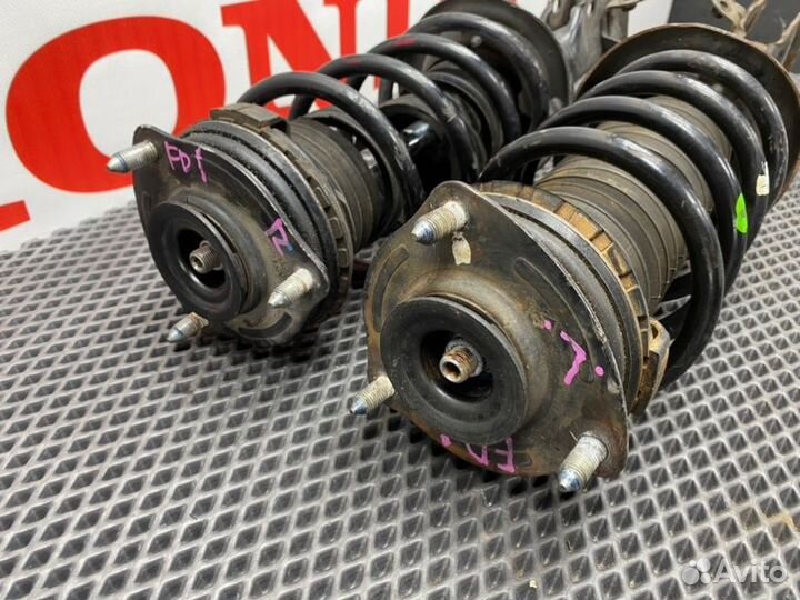 Стойки (амортизаторы) подвески передние Honda