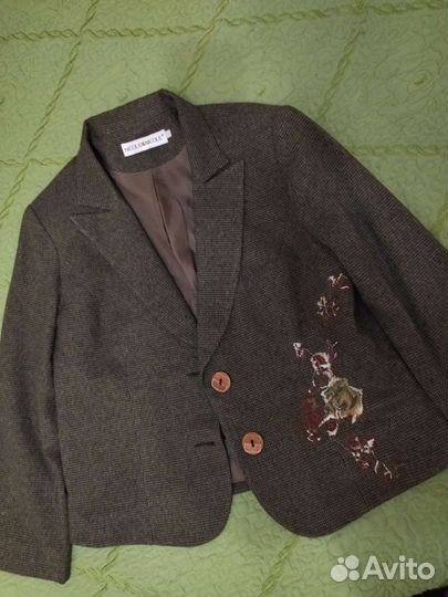 Костюм женский