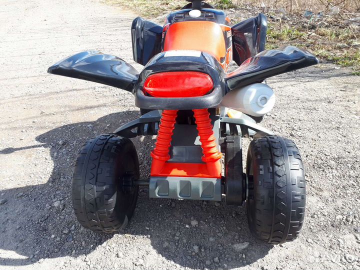 Детский квадроцикл на аккумуляторе