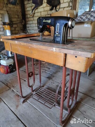 Швейная машинка лучник