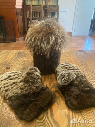 Шапка и варежки из натурального меха