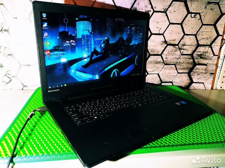 Lenovo 330-17isk-17\i5-6 Gen\ 4 Озу\2 GB Видео\SSD