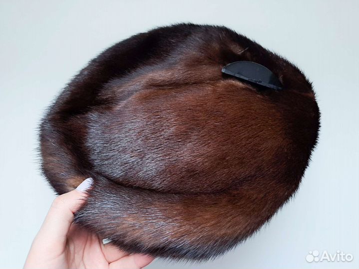 Шапка норковая женская, берет, цвет коричневый