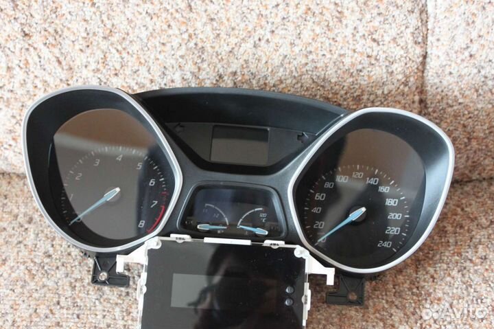 Панель приборов ford focus 3