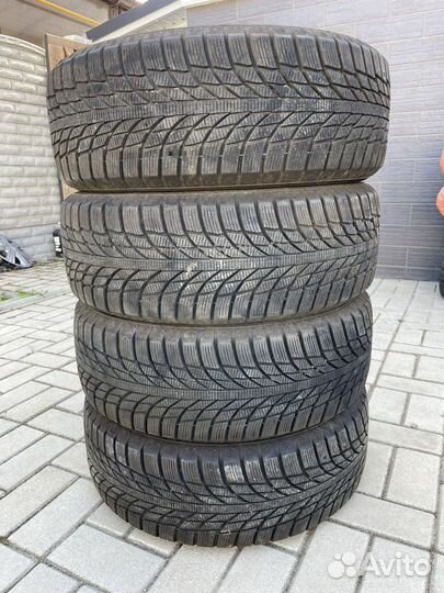 Kumho WinterCraft Ice Wi51 205/55 R16 94T