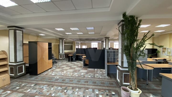 Офис, 315 м² с мебелью и парковкой