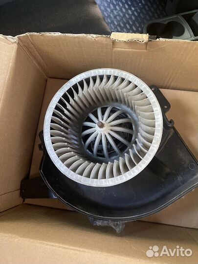 Мотор отопителя салона