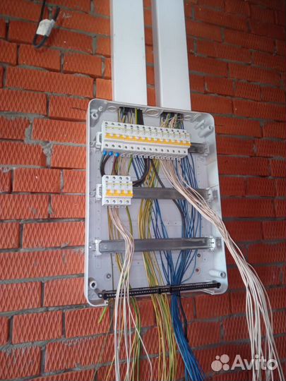 Электромонтаж скос спил