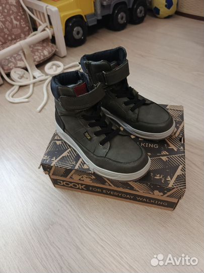 Ботинки демисезонные на мальчика 35 размер