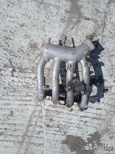 Коллектор впускной Лада 2112 21120 2002