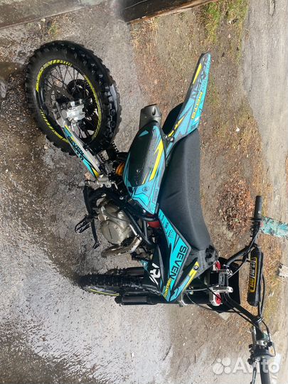 Продам питбайк Seven 125e