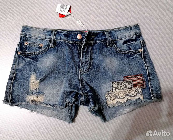 Джинсовые шорты