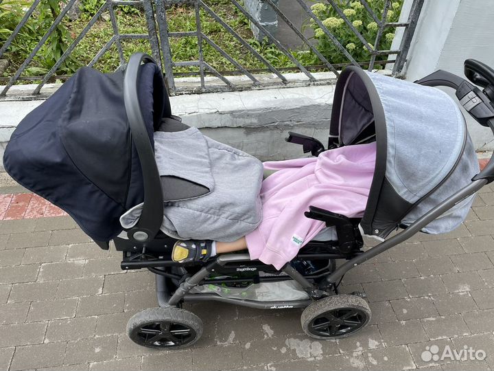 Коляска для двойни peg-perego