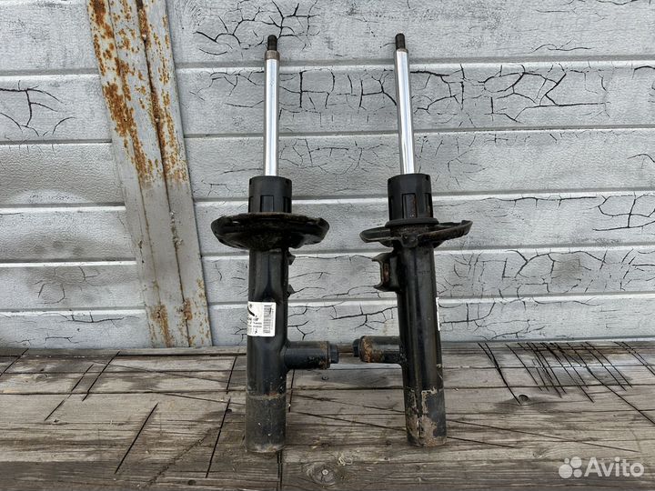 Передние амортизаторы DCC MQB