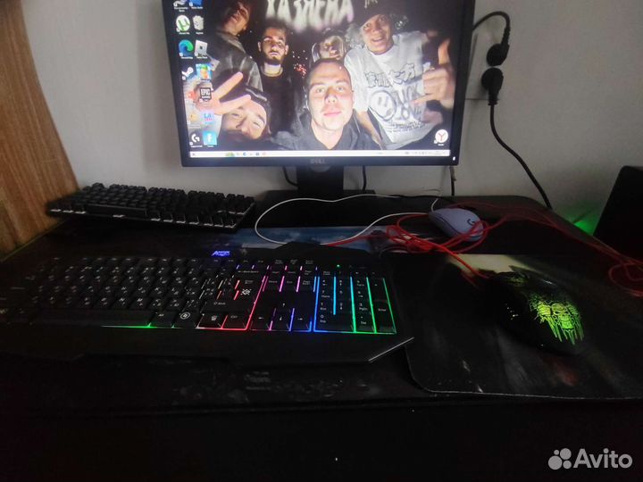 Мембранная клавиатура и мышка