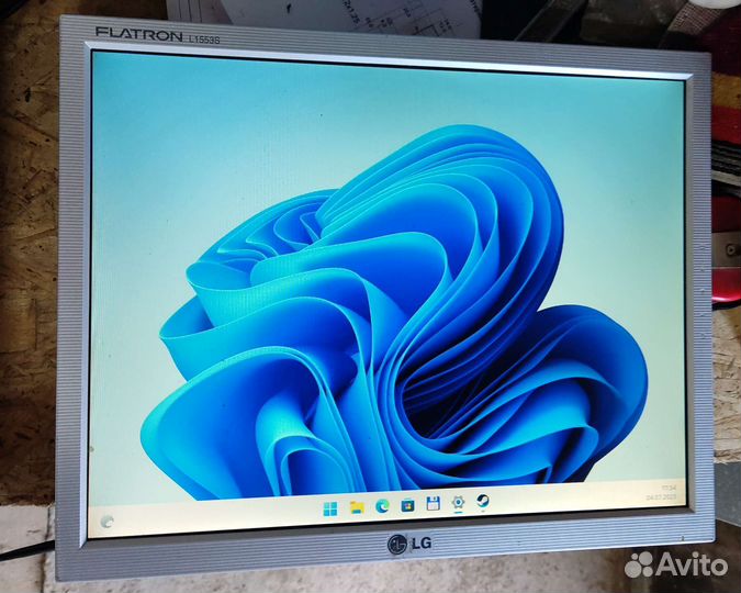 Монитор ЖК LG Flatron L1553S 15''
