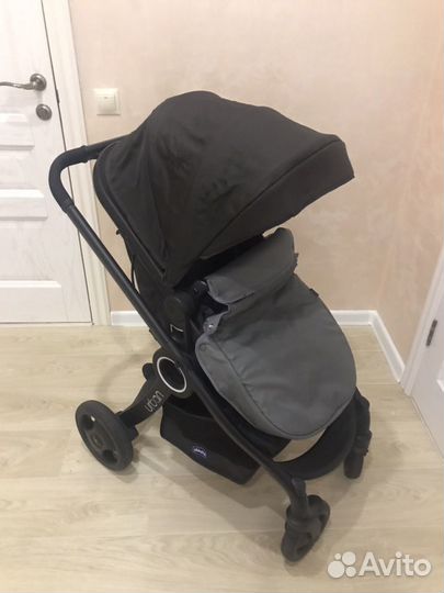 Коляска Chicco Urban plus