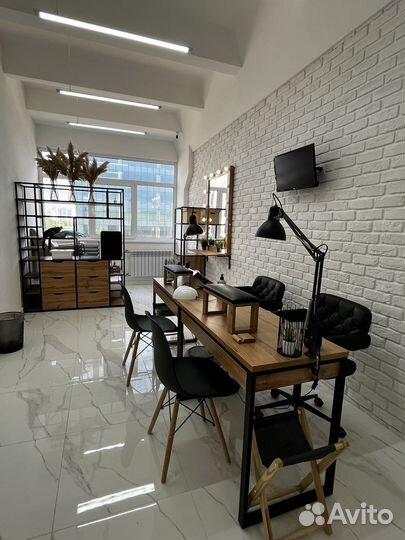 Аренда рабочего места маникюр, педикюр