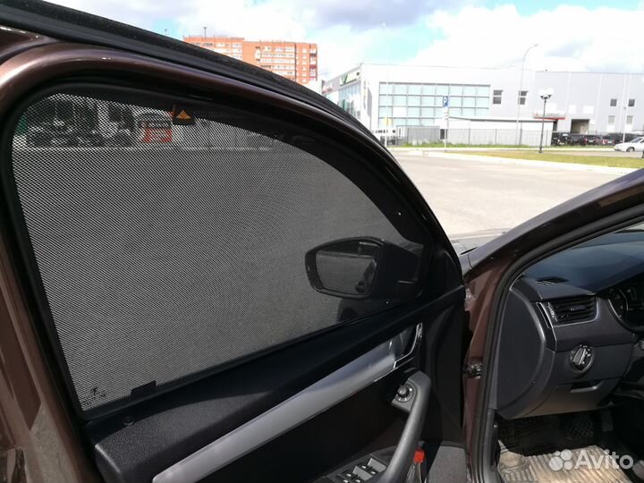 Автошторки в Уфе офис на VW Passat