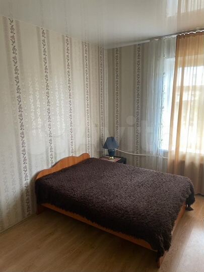 2-к. квартира, 50 м², 3/3 эт.