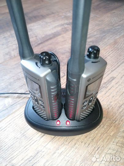 Рaций Моtоrоlа тlkr-Т7 (полный рабочий комплект)