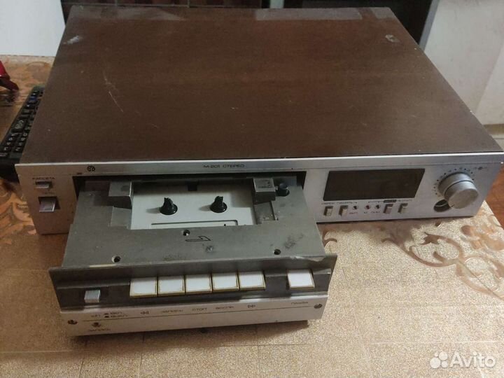 Дека кассетная