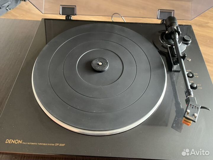 Виниловый проигрыватель Denon DP-300F