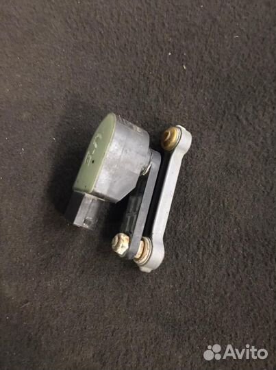 4E0907503C Датчик уровня подвески Audi