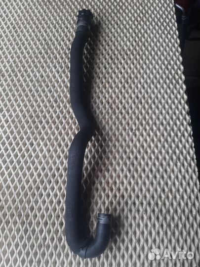 BMW E60 E63 Патрубок системы охлаждения