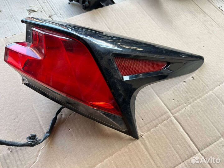 Фонарь правый Lexus NX Z10 2014-2017