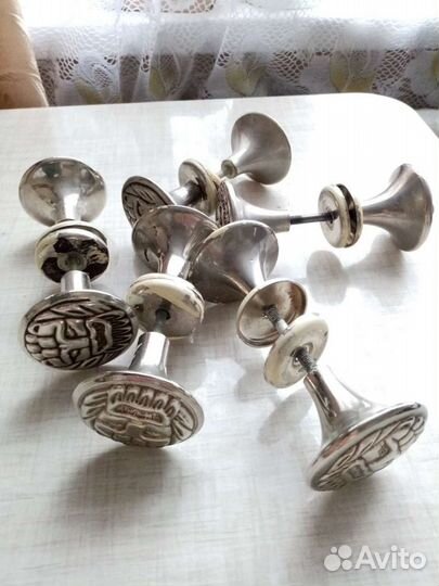 Дверная ручка