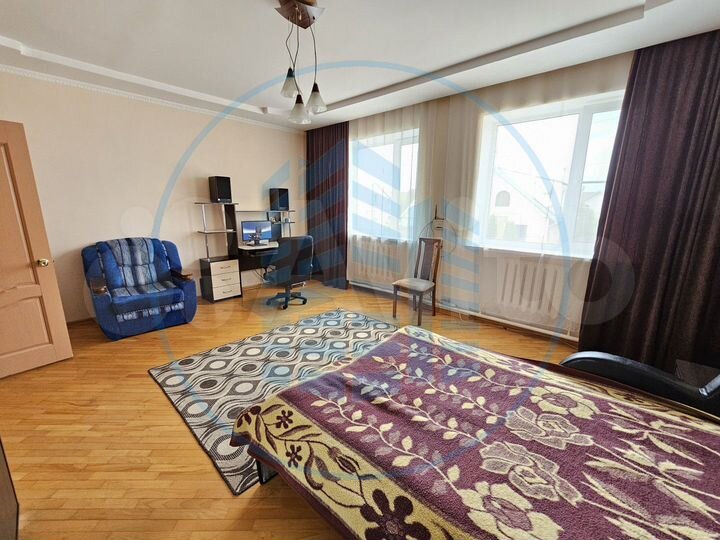 Дом 223,6 м² на участке 6 сот.