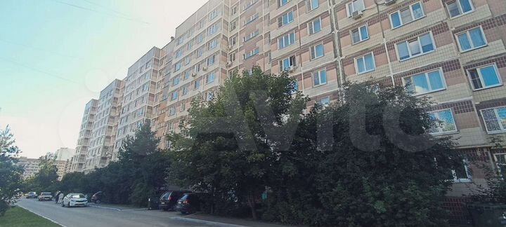 2-к. квартира, 50 м², 10/10 эт.