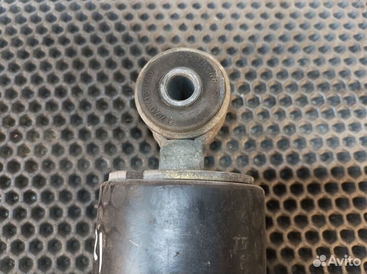 A9408904619 Амортизатор кабины передний